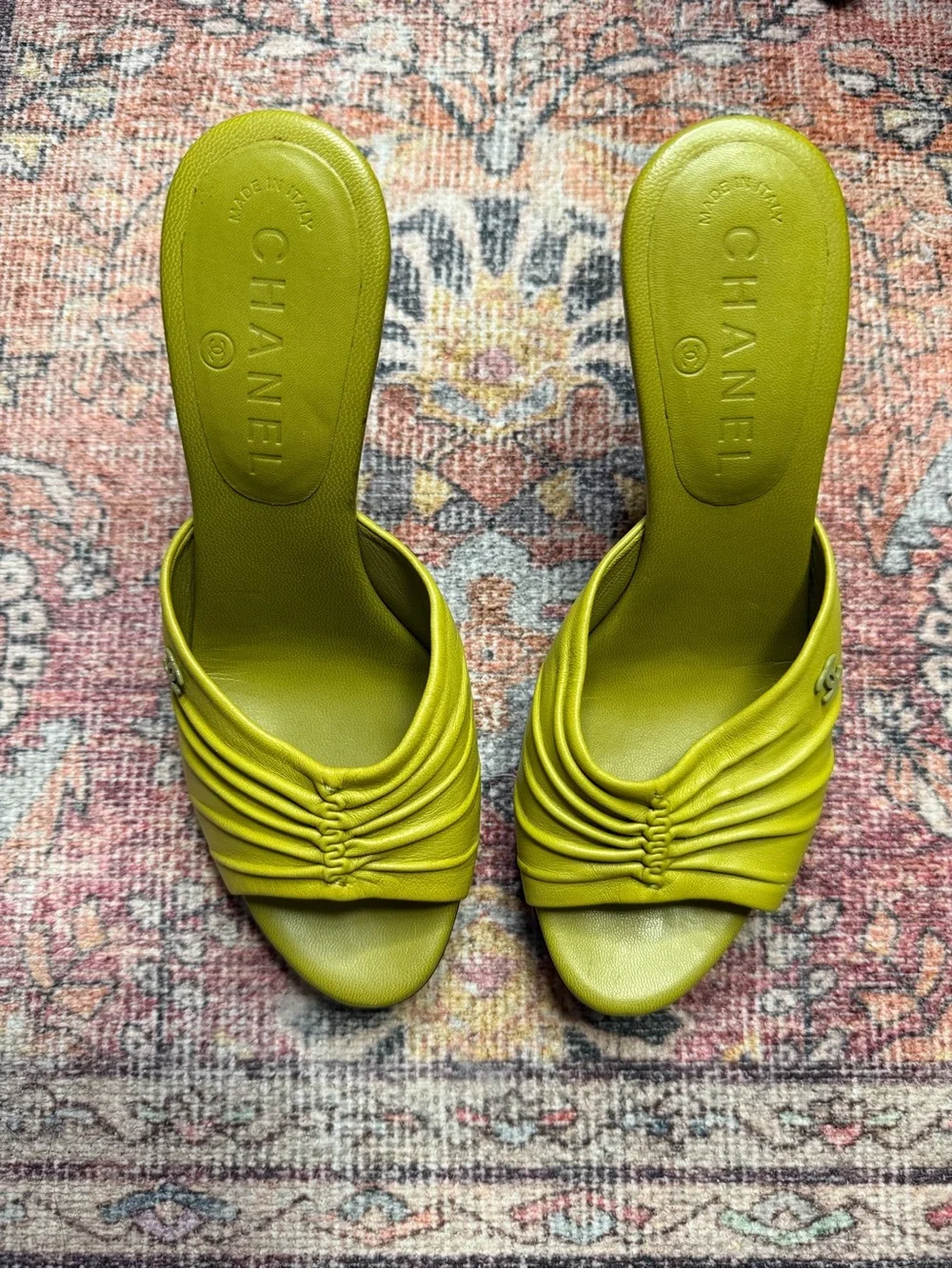 CHANEL Cruise 2004 Chartreuse Leather Ruched Open-Toe Mule Heels